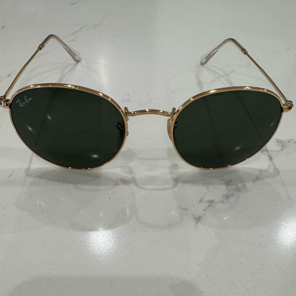 Ray-Ban round metal sunglasses